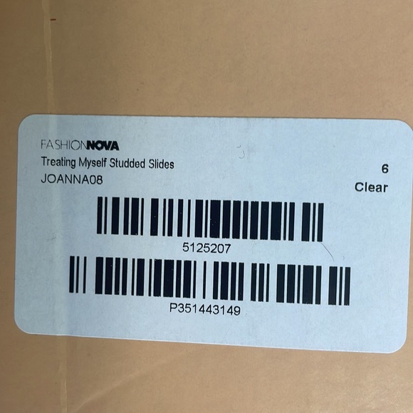 Wild diva lounge sandal, size 6 brand new in box with label - Picture 4 of 4